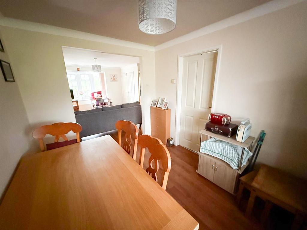 3 bed detached, cowling