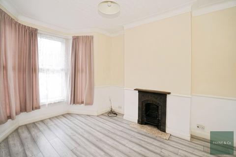 undefined, De Vere Gardens, Ilford, IG1