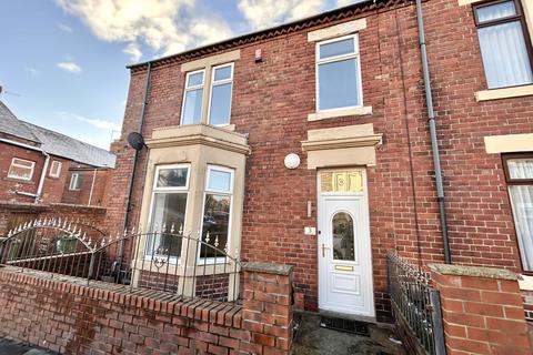 undefined, York Street, Pelaw, Gateshead, Tyne and Wear, NE10 0QL