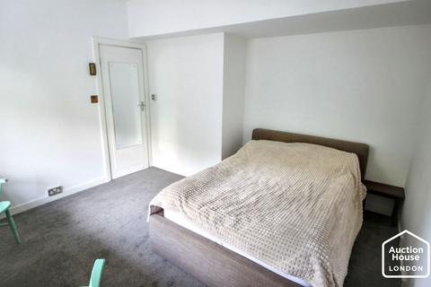 undefined, 28 Marine Court, St. Leonards-on-Sea, East Sussex, TN38 0DN
