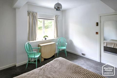 undefined, 28 Marine Court, St. Leonards-on-Sea, East Sussex, TN38 0DN