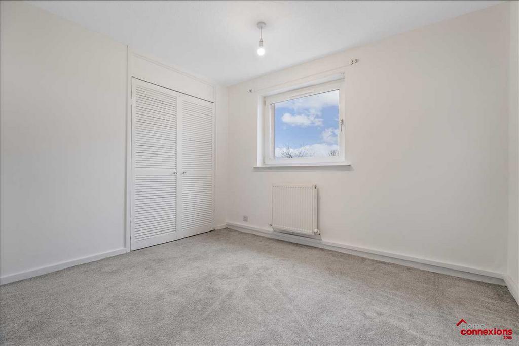 Bedroom Two (2)