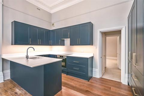 2 bedroom apartment to rent, Nevern Square, Earl's Court, London, SW5