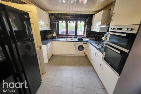 undefined, Beech Lane, READING