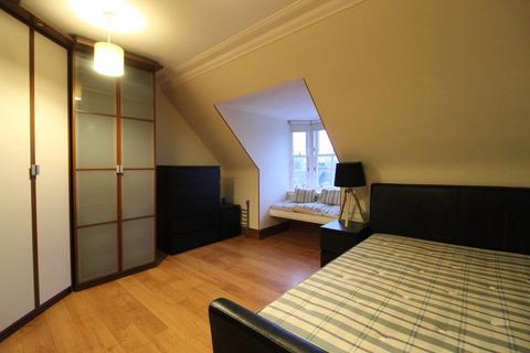 undefined, Victoria Street, Top Floor, AB10