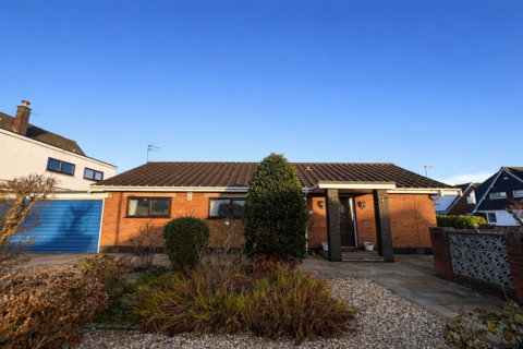 3 bedroom bungalow for sale, Ayrton Avenue, South Shore FY4
