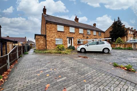 2 bedroom maisonette for sale, Claremont Road, Hornchurch, RM11