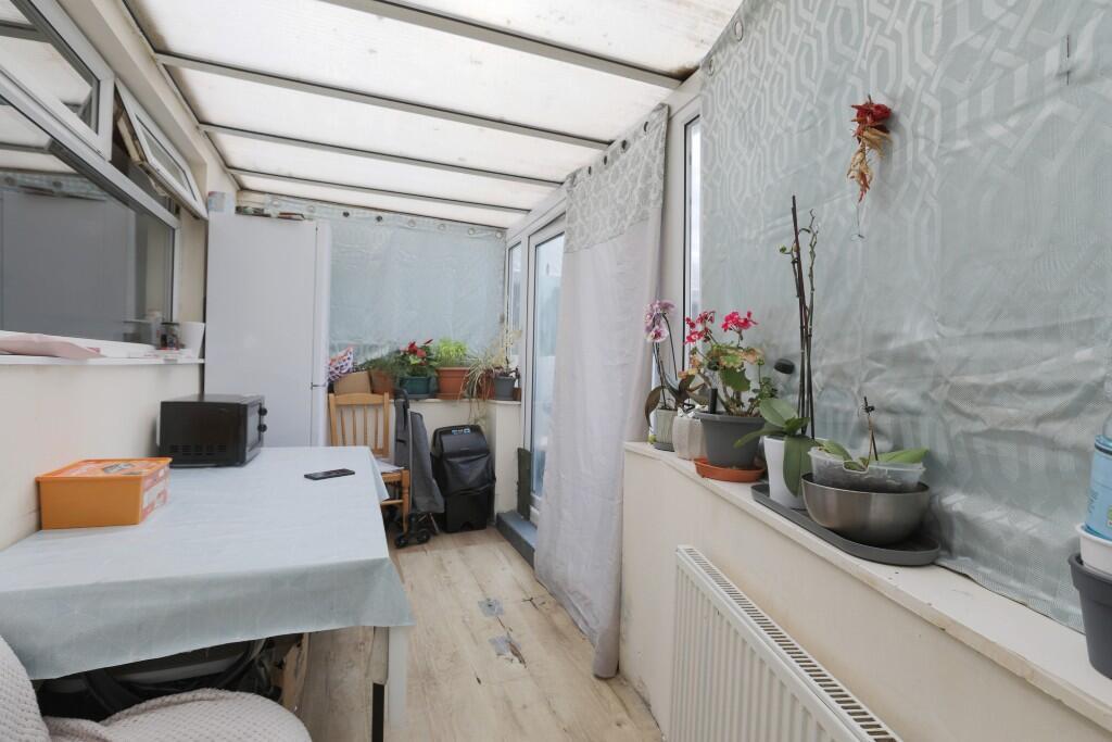 Garden room upstairs.jpeg