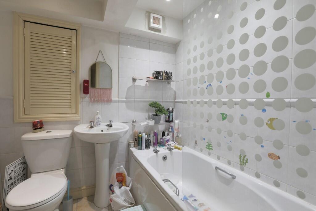 Bathroom.jpeg