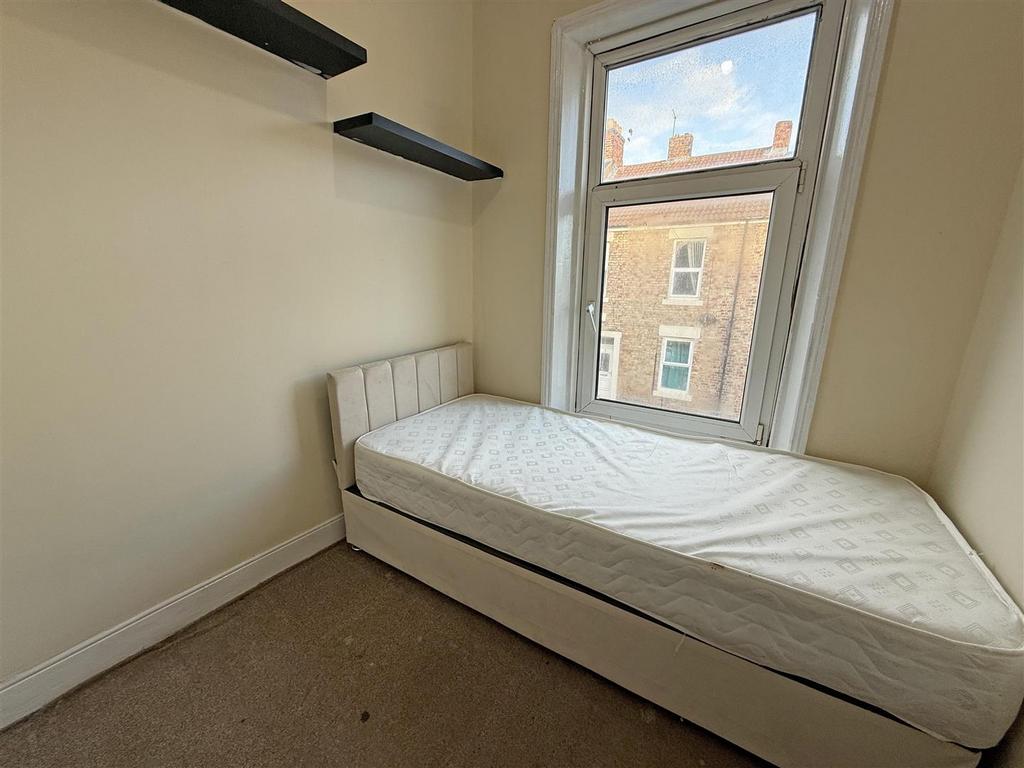 Bedroom 3.jpg