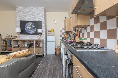 2 bedroom terraced house for sale, Primrose Hill, Batley WF17
