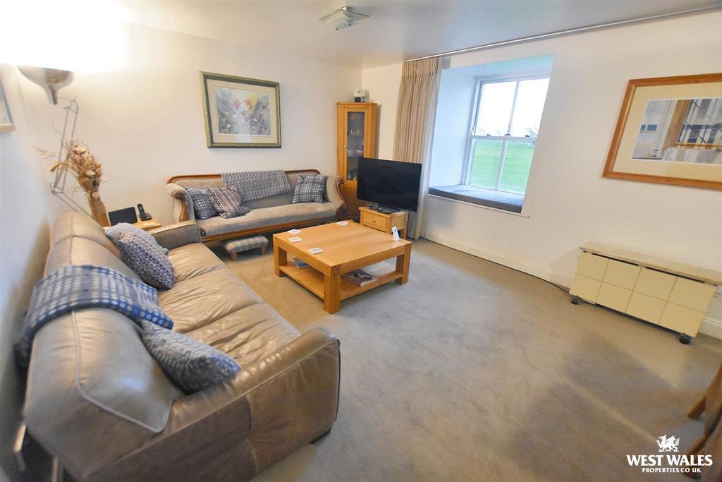 12 - 2025-11-17 T124907.756.jpg