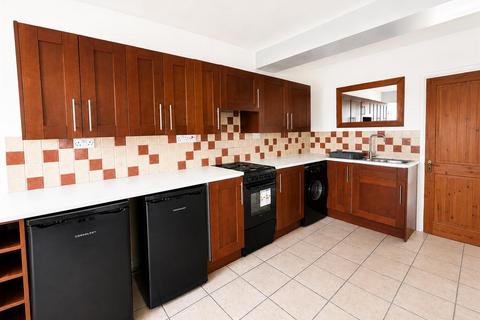 1 bedroom flat to rent, Sandringham Court, Southport PR9