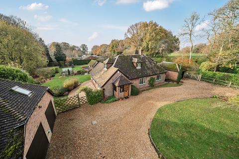 5 bedroom detached house for sale, Old Odiham Road, Alton, Hampshire, GU34