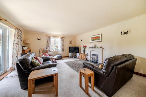 5 bedroom detached house for sale, Old Odiham Road, Alton, Hampshire, GU34
