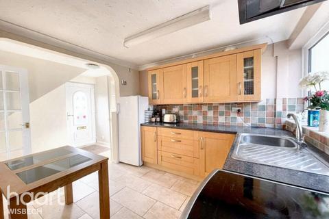 undefined, Ingle Road, Elm