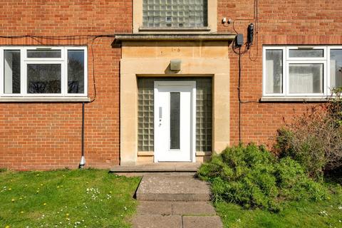 undefined, Clifton Vale Close, Cliftonwood