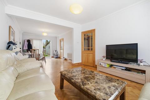 undefined, Adelaide Road, Hounslow TW5