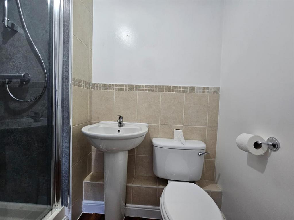 Walk-In Shower.jpg