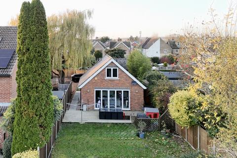 undefined, BOURNE END SL8
