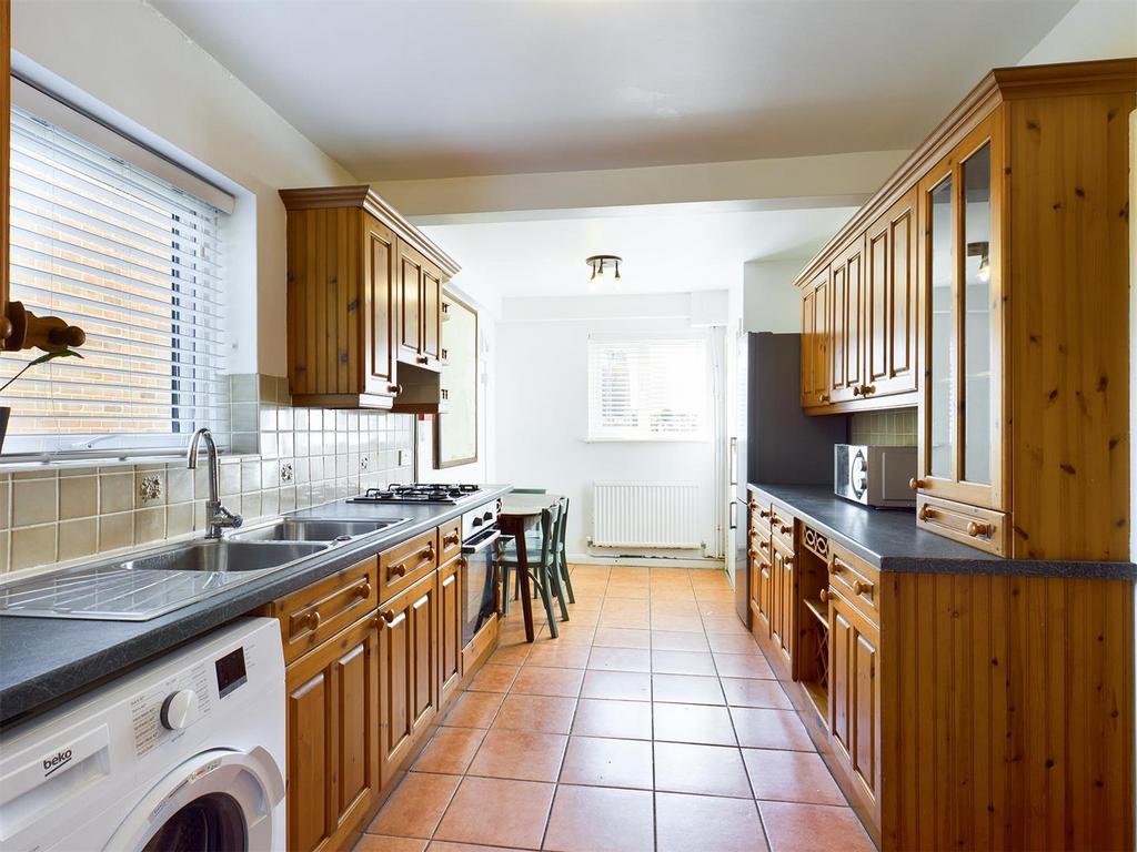 CAM00771 P1-PR0165-STILL05.jpg