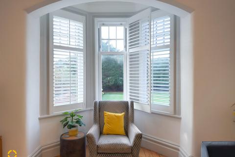 undefined, Clifton Drive South, Lytham St. Annes, FY8
