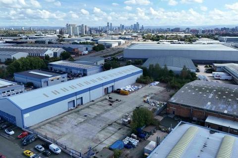 Distribution warehouse to rent, Long Wood Rd Manchester M17 1PZ