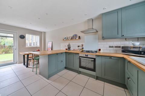 undefined, Kenwyn Close, Bedford