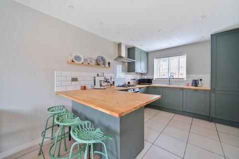 undefined, Kenwyn Close, Bedford