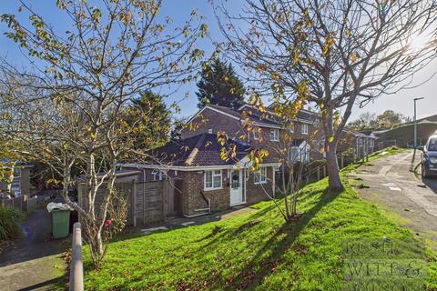 Piltdown Close, Hastings