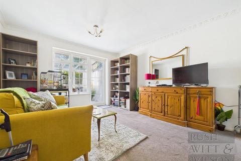 2 bedroom semi-detached house for sale, Piltdown Close, Hastings