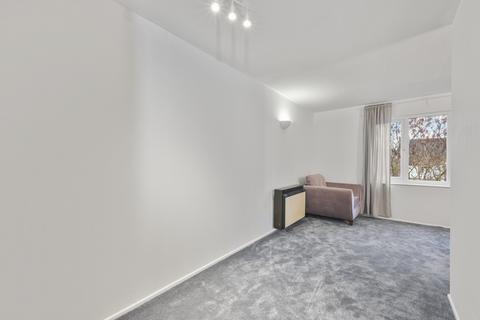 1 bedroom apartment to rent, Saxon Close, Surbiton KT6