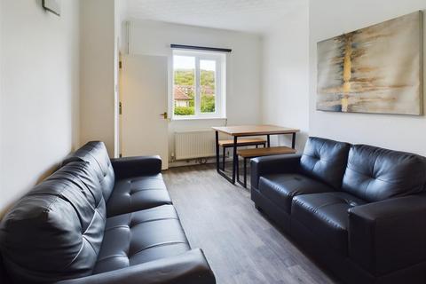 7 bedroom semi-detached house to rent, Colbourne Avenue