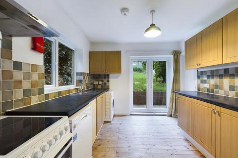 7 bedroom semi-detached house to rent, Colbourne Avenue