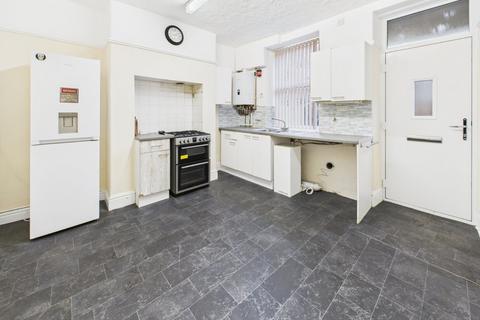 3 bedroom terraced house to rent, South Road, South Yorkshire S6