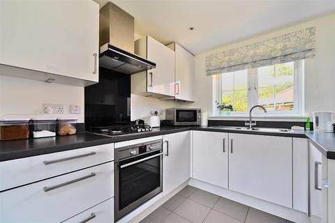 3 bedroom detached house for sale, Charlwood Drive, Henfield