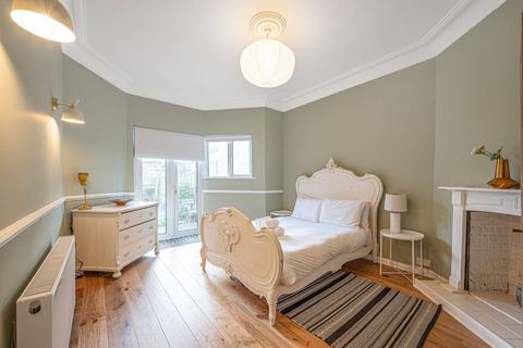undefined, Ambrose Avenue, Golders Green, London, NW11