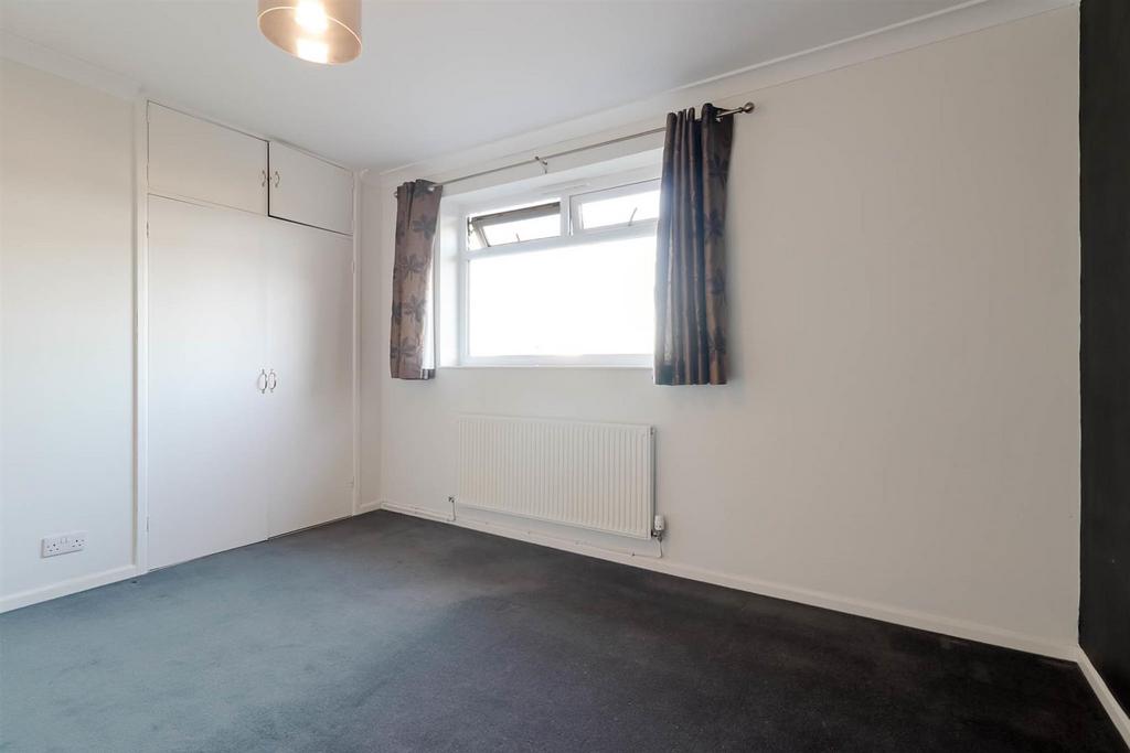 2-bed-apartment-lansdown3.jpg