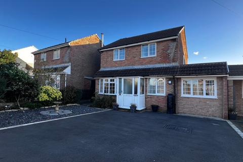 Fonmon Park Road, Rhoose, CF62 3BF
