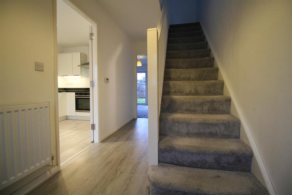 Entrance hallway.jpg