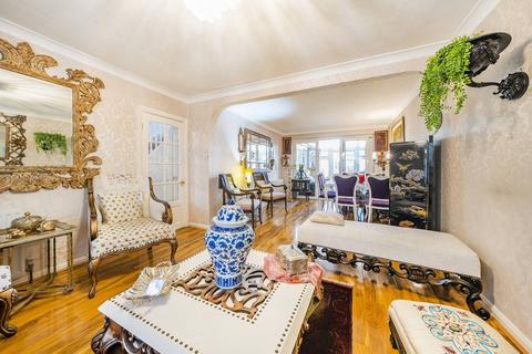 Whitegate Gardens, Harrow Weald, Harrow, HA3