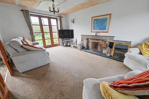 4 bedroom detached house for sale, Mapleton Road, Mapleton, DE6