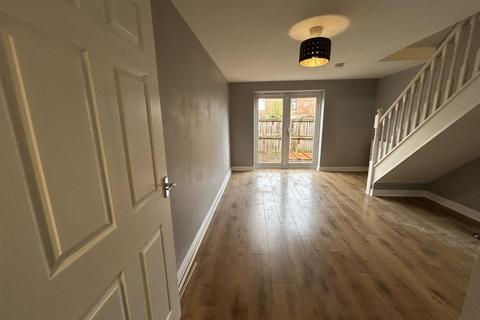 2 bedroom terraced house to rent, North Croft, Manchester M46