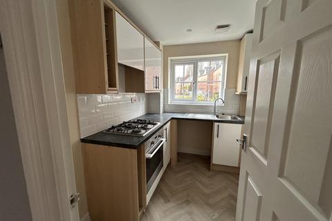 2 bedroom terraced house to rent, North Croft, Manchester M46