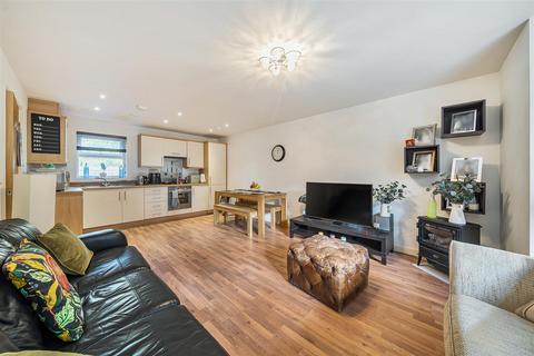 undefined, Walton Road, Bushey WD23