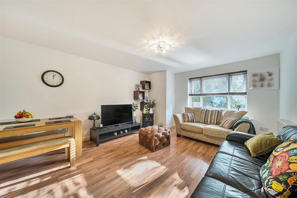 Reception Room/Open Plan Kitchen: