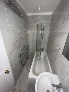 undefined, 49a The Grove, Finchley Central