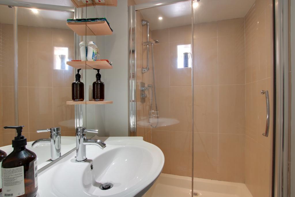 Downstairs shower room