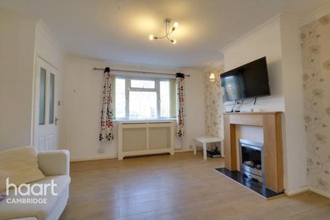 4 bedroom semi-detached house to rent, Pen Close, Cambridge