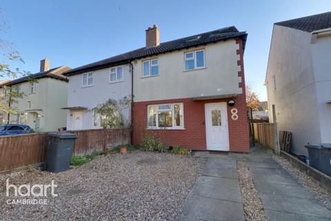4 bedroom semi-detached house to rent, Pen Close, Cambridge